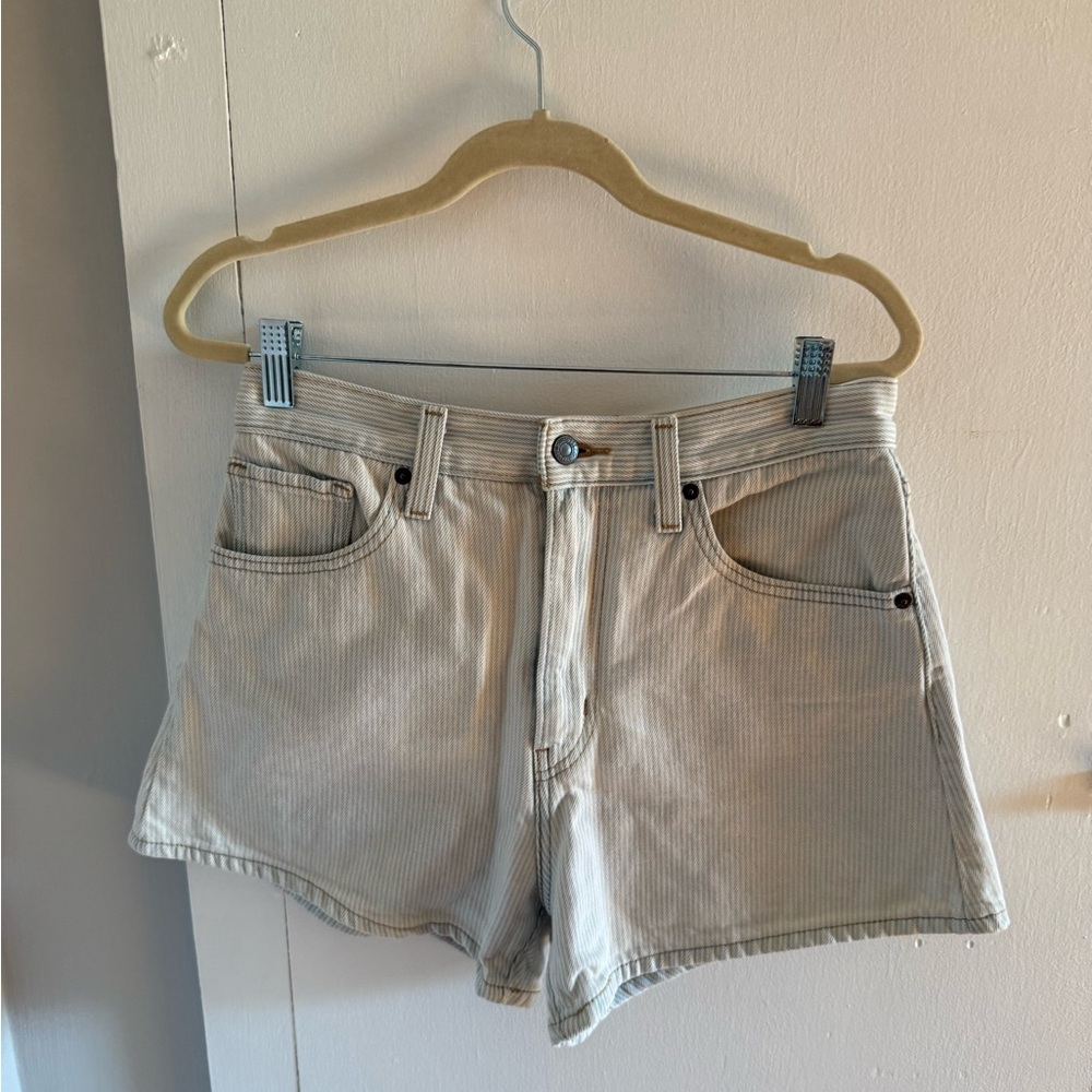 Levi’s High Waisted Mom Shorts